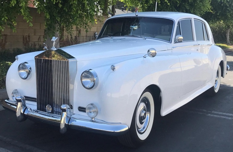 Classic Cars - Los Angeles Limousine and Party Bus
